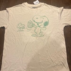 Women’s American Eagle Outfitters Cream T-Shirt